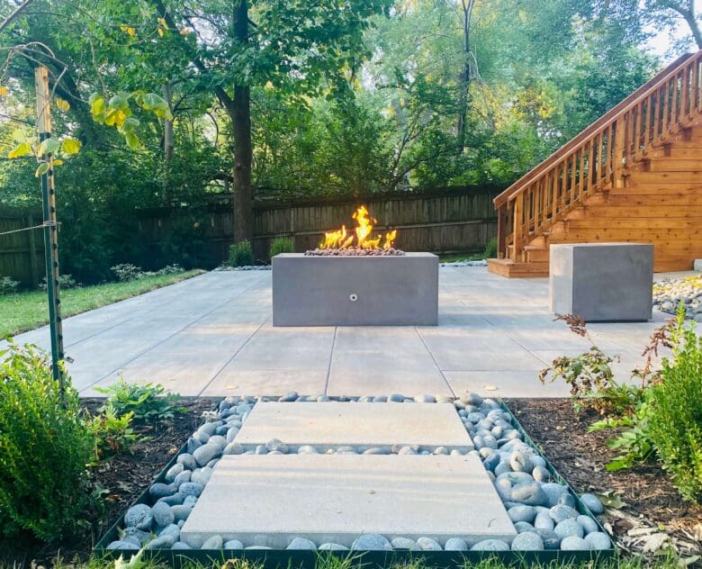 Modern fire pit