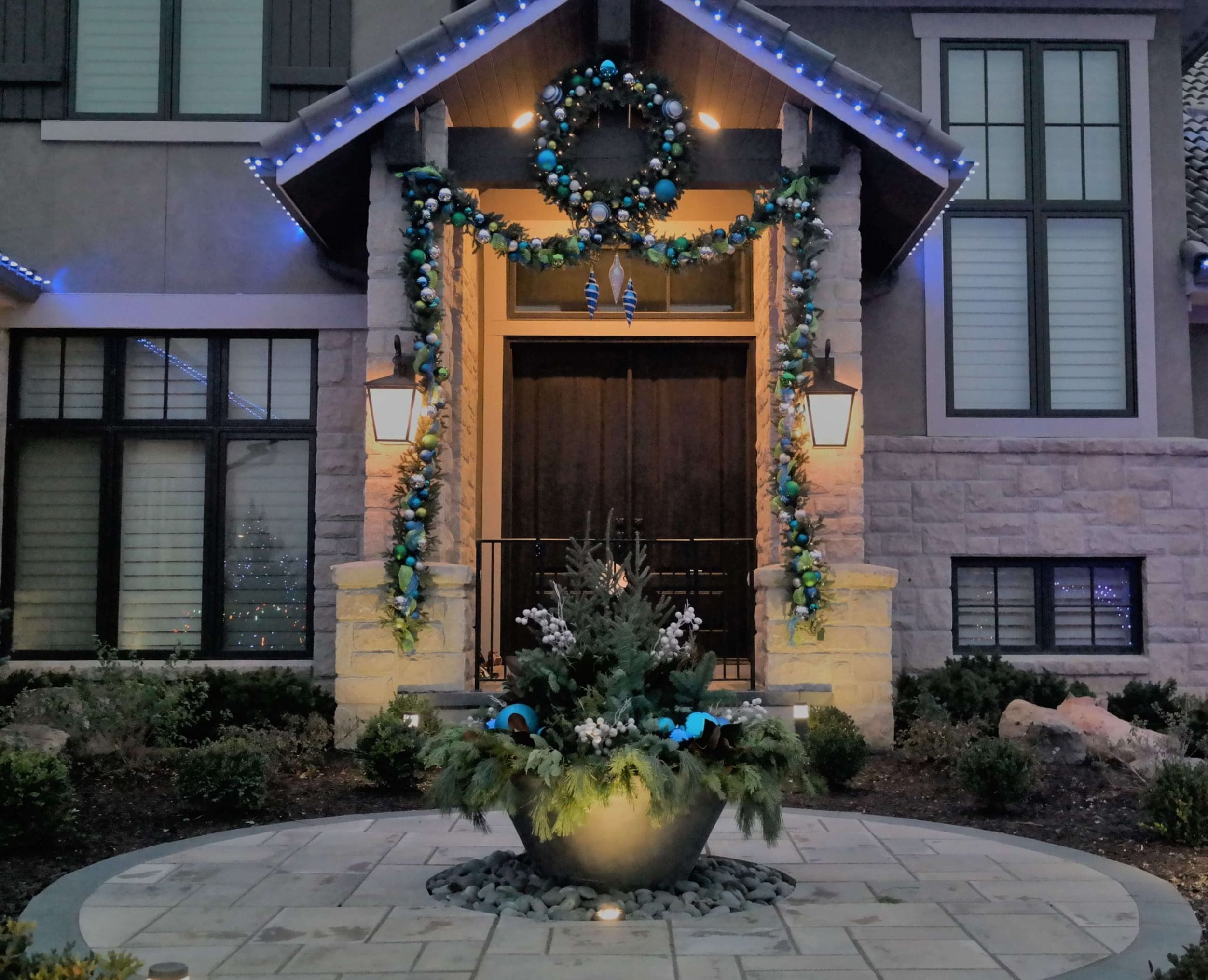 Overland Park, KS Holiday Lighting Overland Park, KS Holiday Lighting